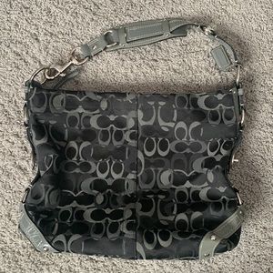 Coach Rare Largest Carly Hobo Bag J0926-F13981